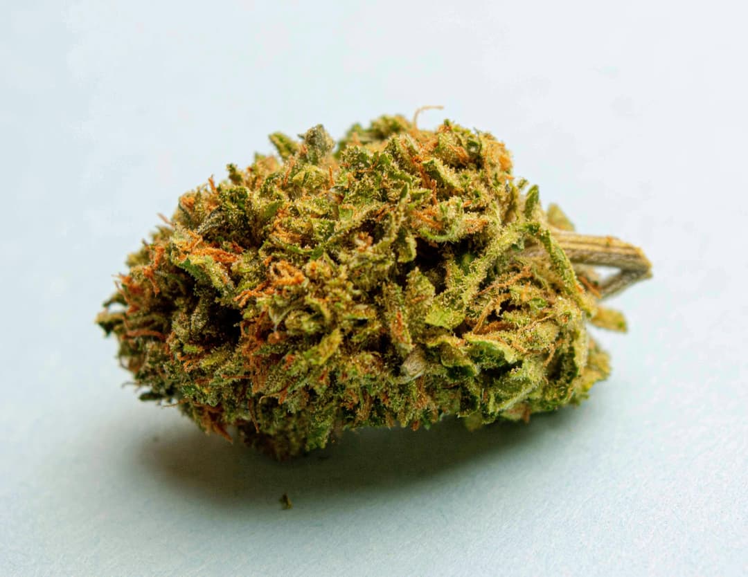 Strawberry G 8th CBD/THC (8% THC/14% CBD)