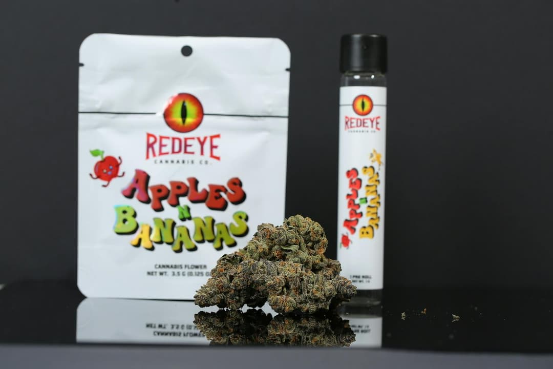 Redeye Cannabis: Apples & Bananas Pre-roll 1g