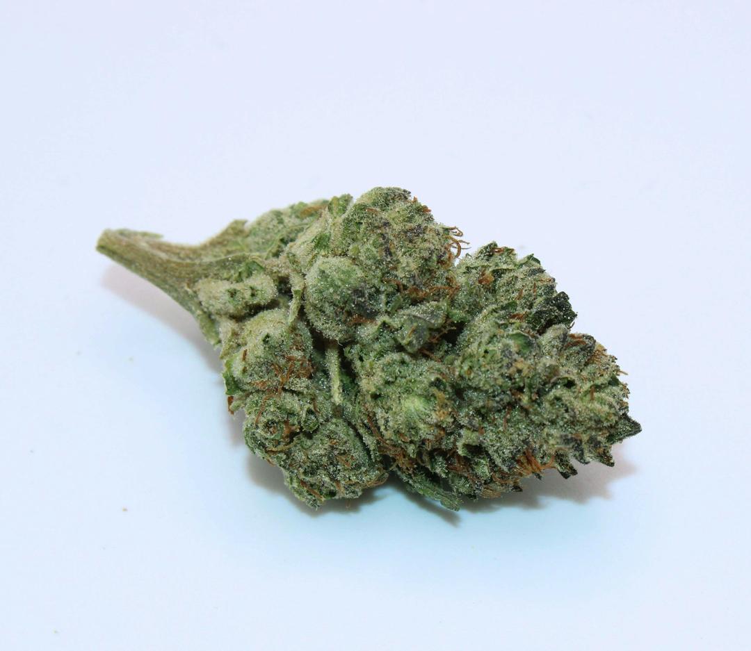 Life Hack 1/2 Ounce/14Grams(26%THC,INDICA)