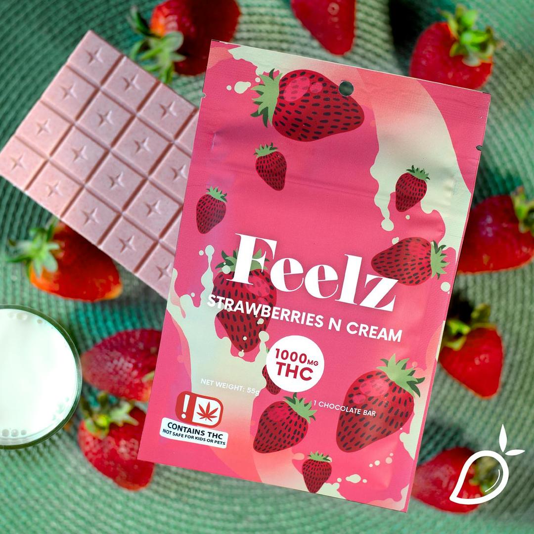 1000mg Strawberries N Cream Chocolate Bar