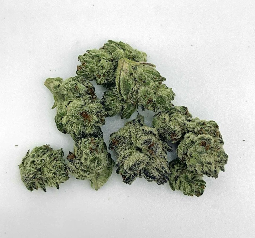 Secret Weapon 1/2Ounce/14Grams(32%THC,SATIVA)
