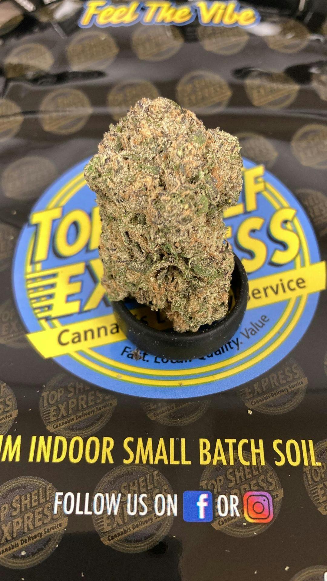 Bundt Cake Budlets ($25 an eighth)