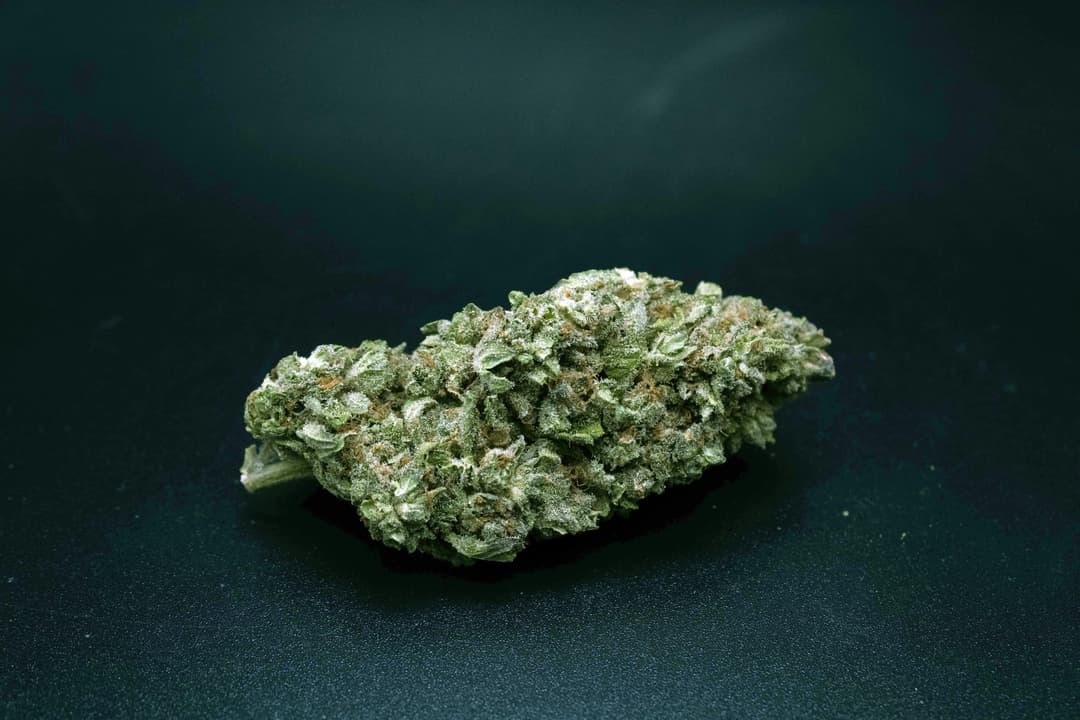 La Bomba Ounce/28.3Grams(29%THC,HYBRID)