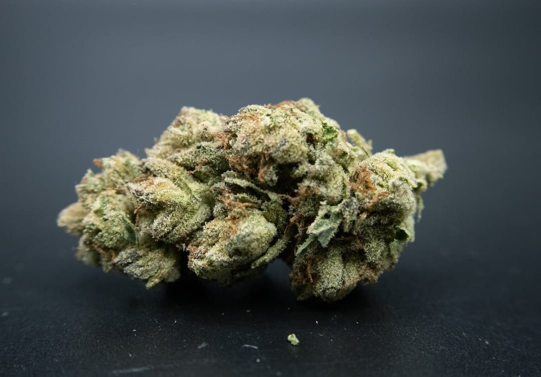 Sugar Plum Smalls 8th/3.5Grams(30%THC, Sativa)