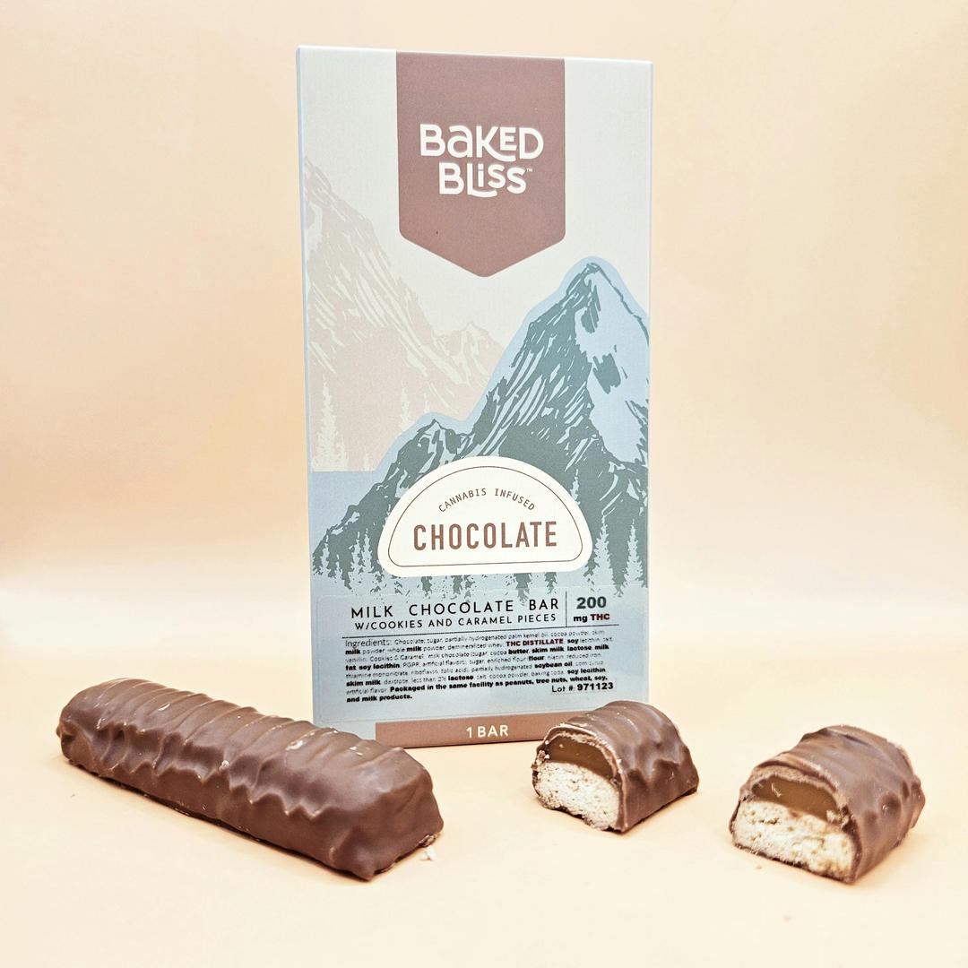 Baked Bliss 200mg Chocolate Bar W/Cookies & Caramel Pieces