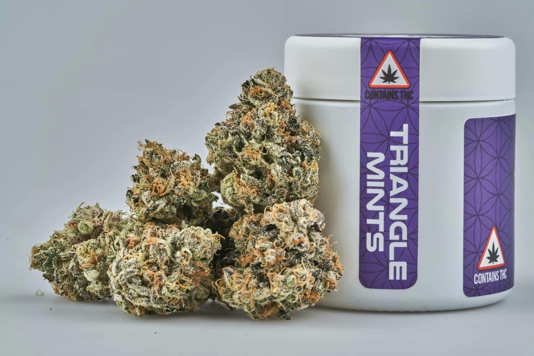 Flower - Private Reserve - Triangle Mints